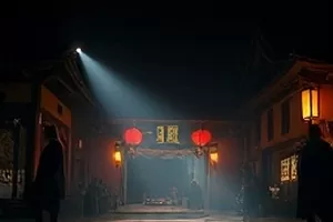 横版主推画面：夜色中的海边补给站与扫向海面的灯塔光束